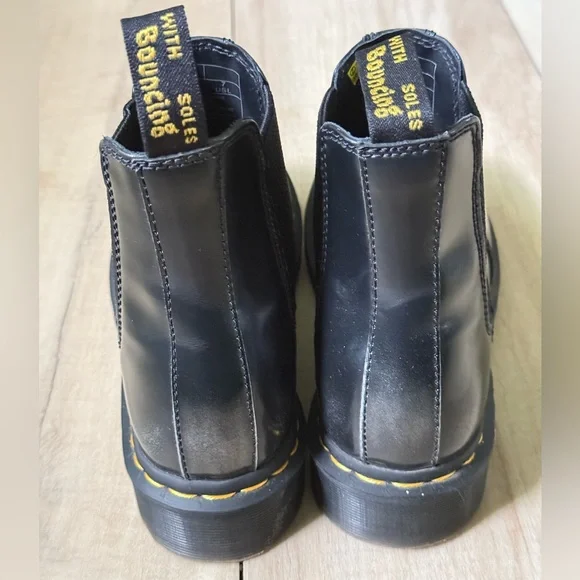 Dr. Martens 2976 Black Leather Chelsea Boots Women’s 7 Grunge Minimalist Edge - Picture 3 of 16
